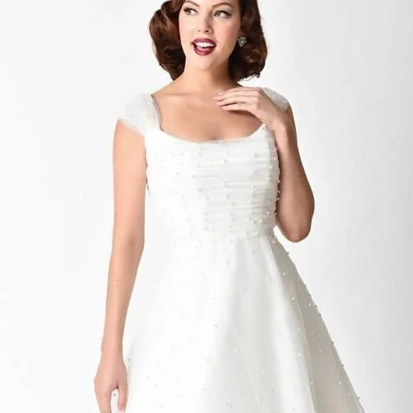 Voodoo Vixen Betsy Bridal Tulle and Pearl Tea length Dress - Picture 3 of 7